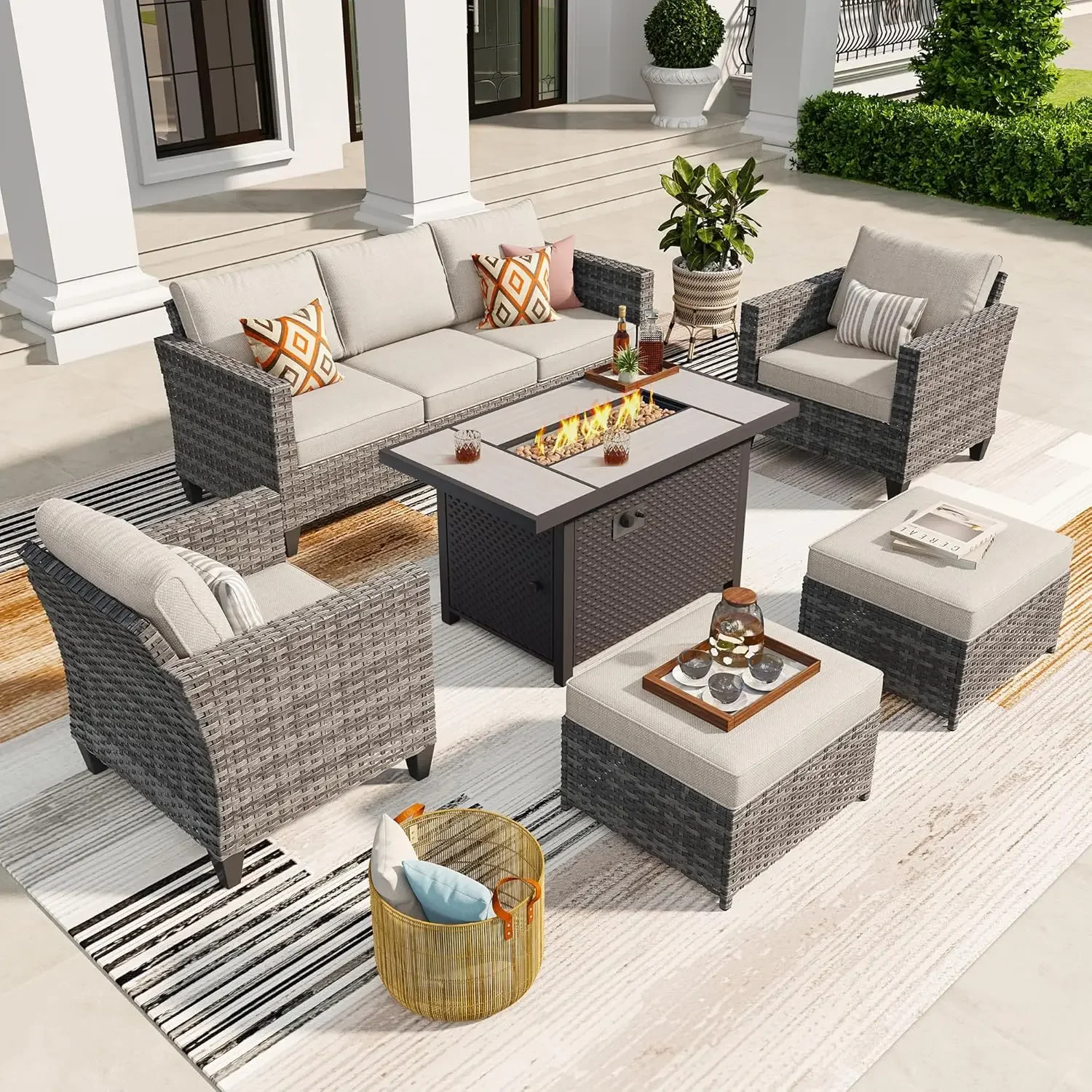 Outdoor Furniture With Fire Pit Table - Conjunto de móveis de pátio com