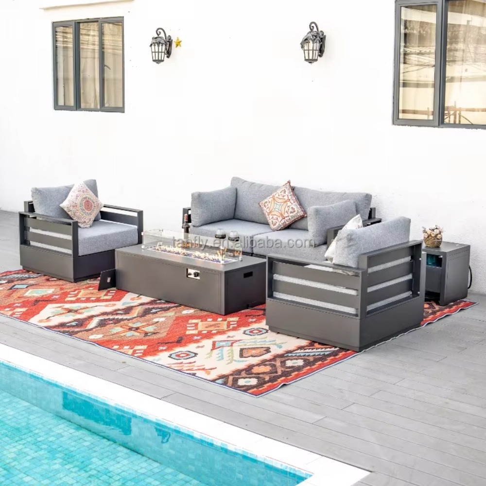 Outdoor Furniture With Fire Pit Table - Conjunto de Móveis para Exterior de
