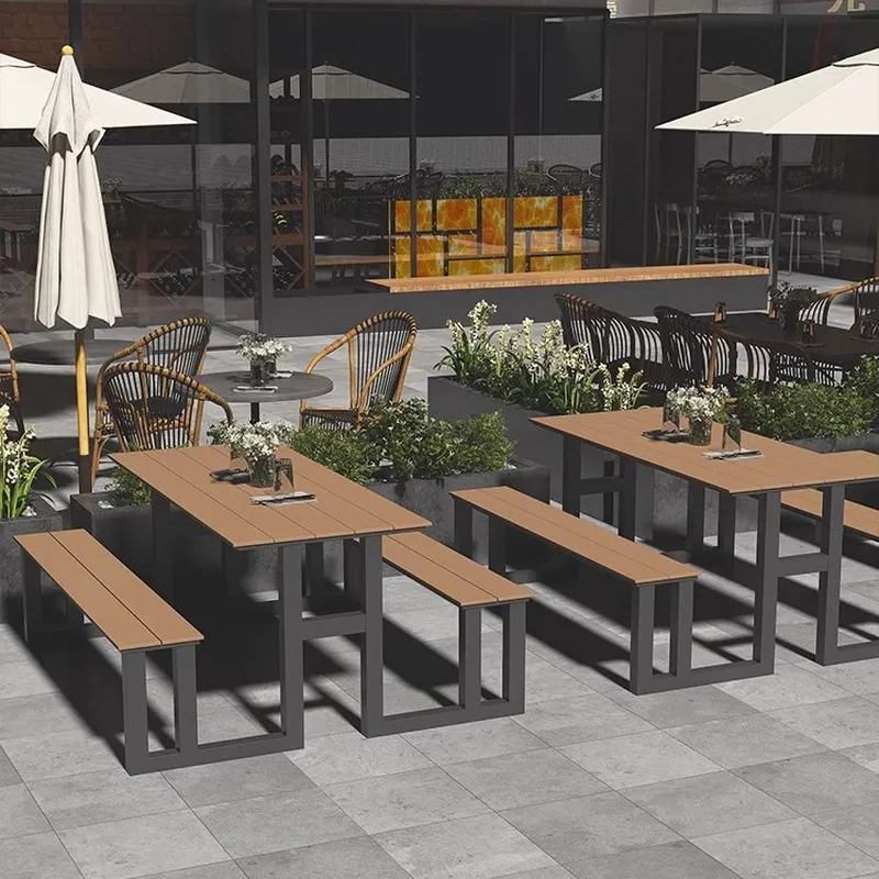 Outdoor Furniture One Piece - Conjunto Simples de Mesa e Cadeiras